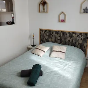 https://apt-studio-au-calme-avec-jardin.inbrittany.com